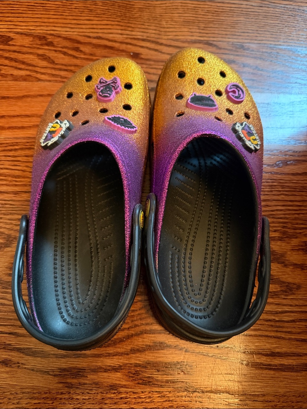 Hocus Pocus Crocs Limited Edition - Picture 2 of 3